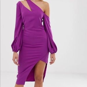 Lavish Alice MIDI Off the shoulder dress